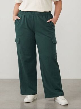 NWOT AVA & VIV Green Elastic Waist Pants with Cargo Pockets 3X